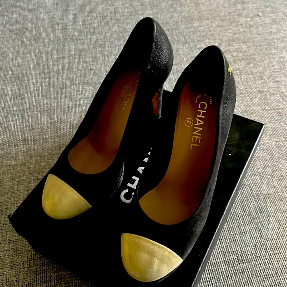 Chanel showstopper heels